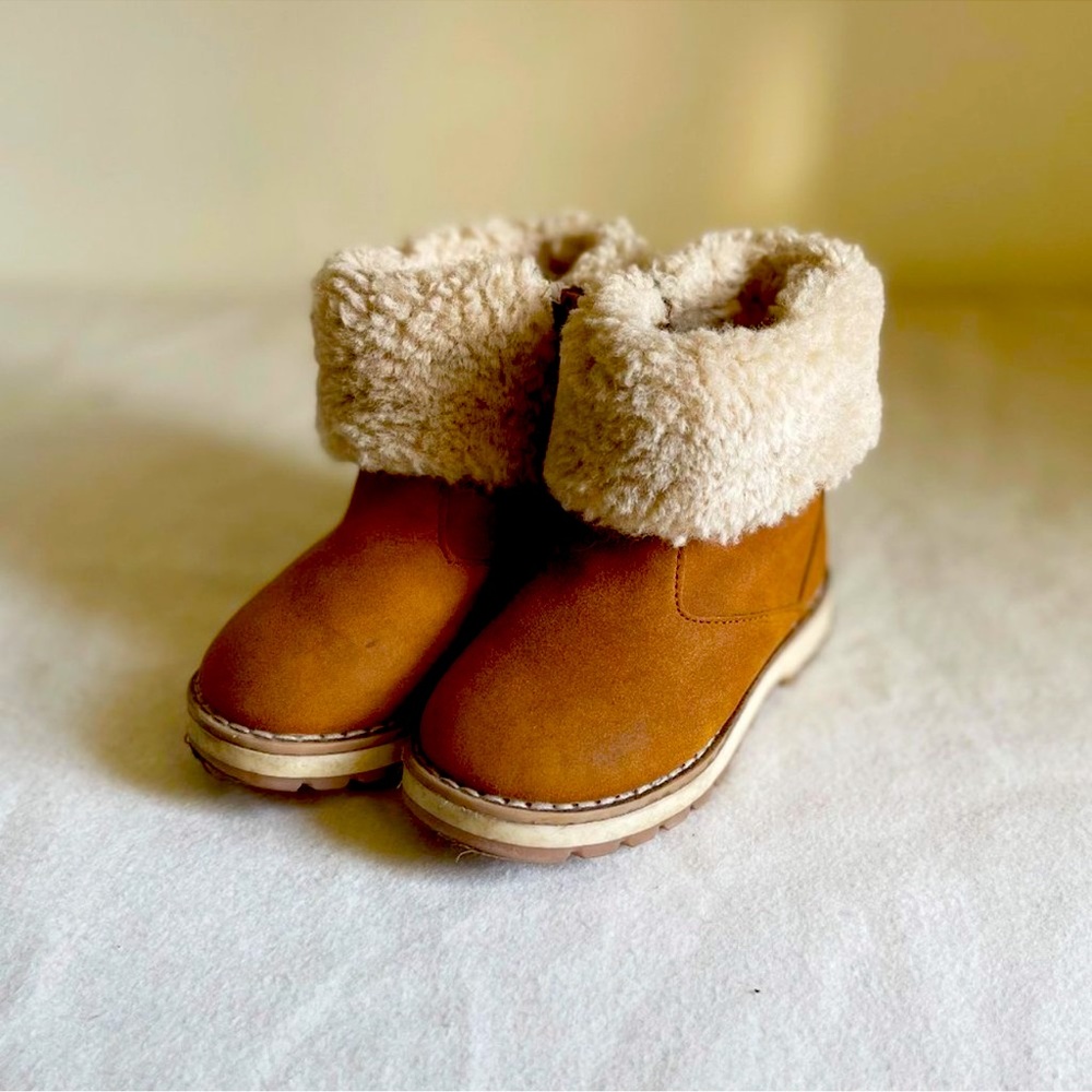 ZARA Toddler fur lined winter boots toddler girl